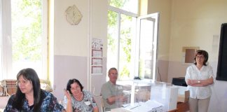 Единици избират да гласуват машинно на европейските избори Единици избират да гласуват машинно на европейските избори
